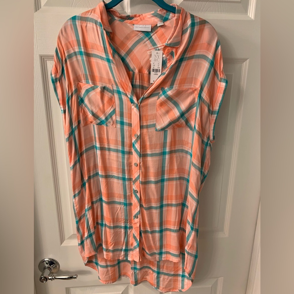New York and Company Size L NWT Button Down Plaid Shirt Peach Coral Teal White